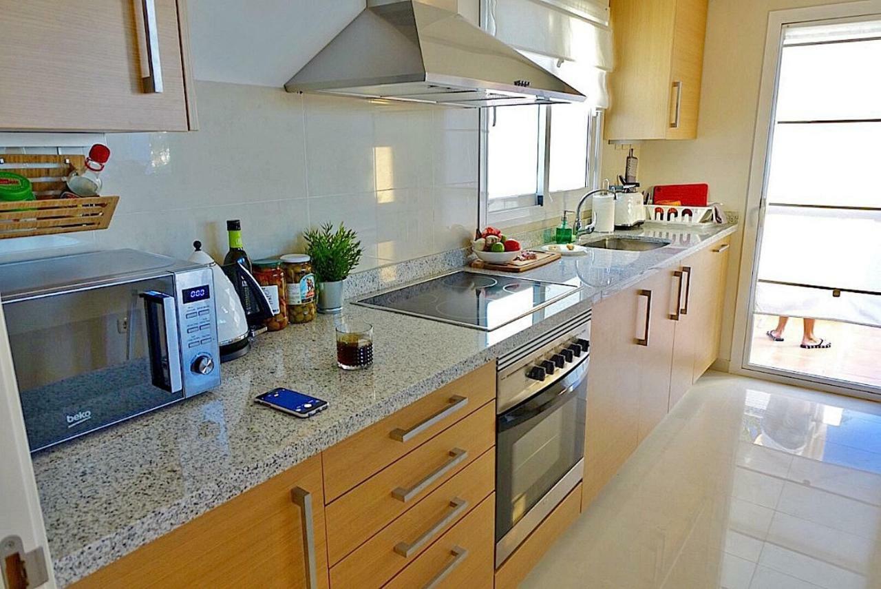 Al-401 Apartment In Alcazaba Lagoon 에스테포나 외부 사진